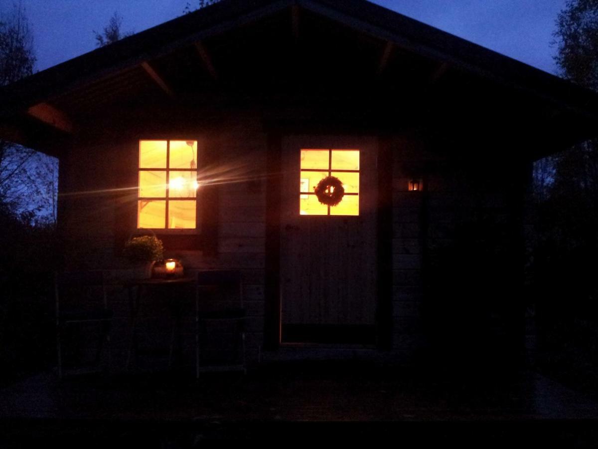 Cabin On Husky Farm Stromsund Exterior photo