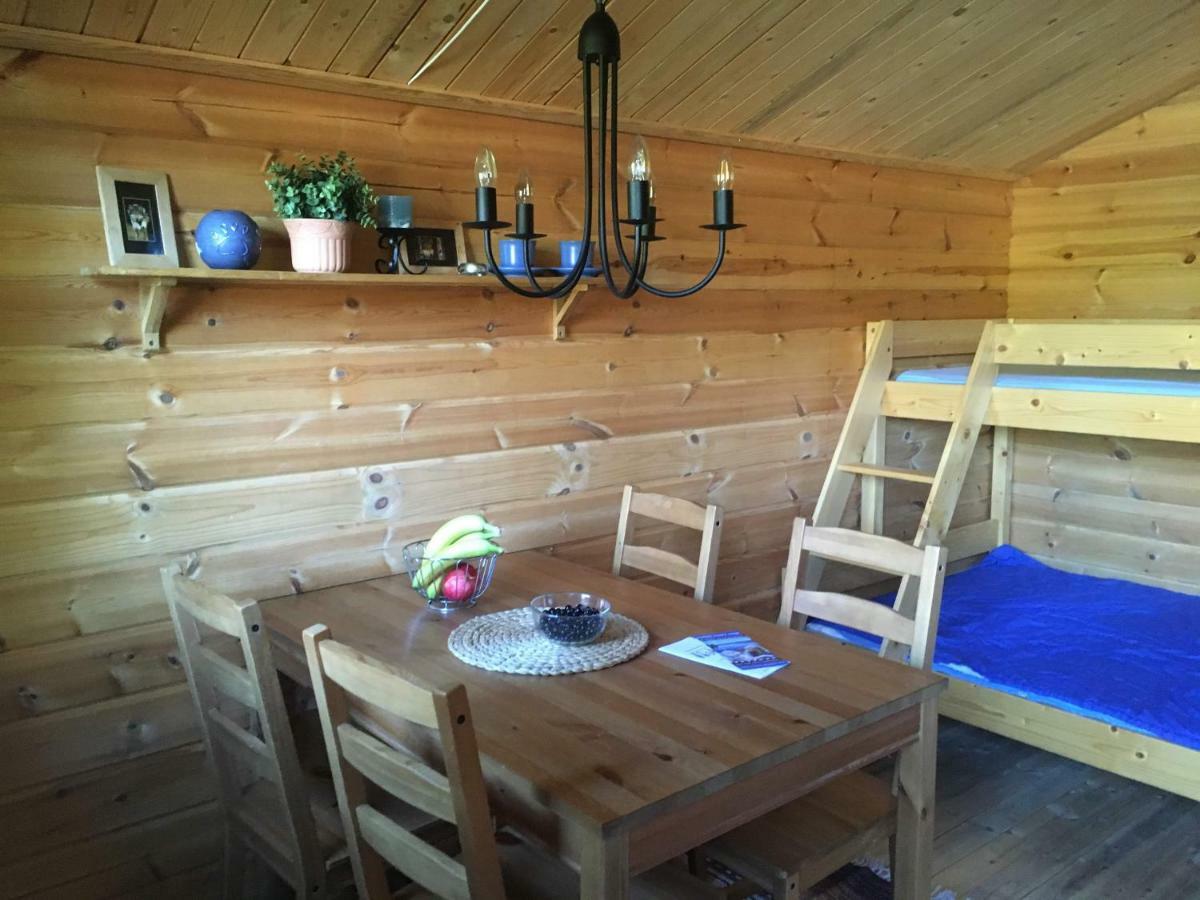 Cabin On Husky Farm Stromsund Exterior photo